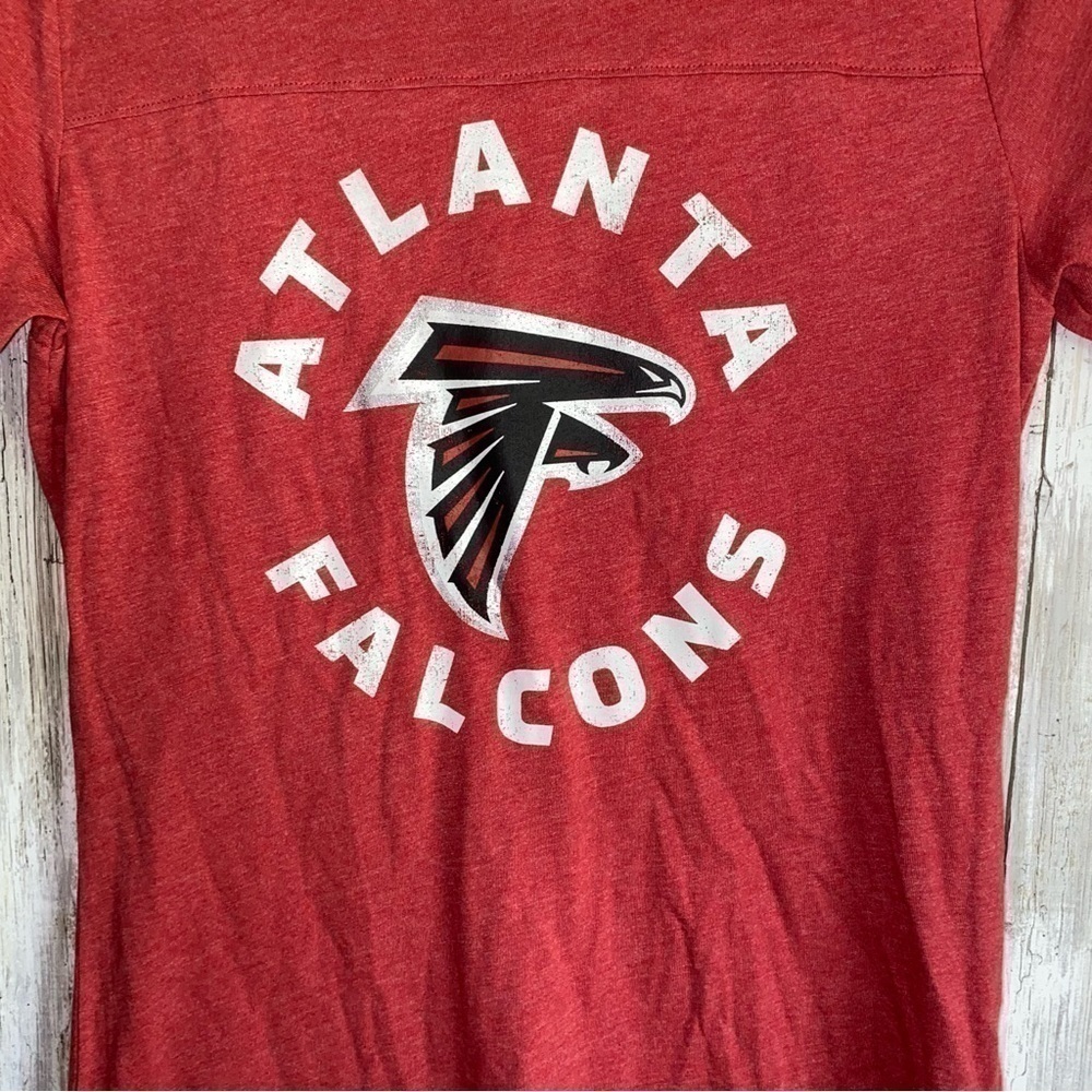 NWT NFL Atlanta Falcons Logo Tee Women’s Small Red Graphic Football Shirt - Picture 2 of 6